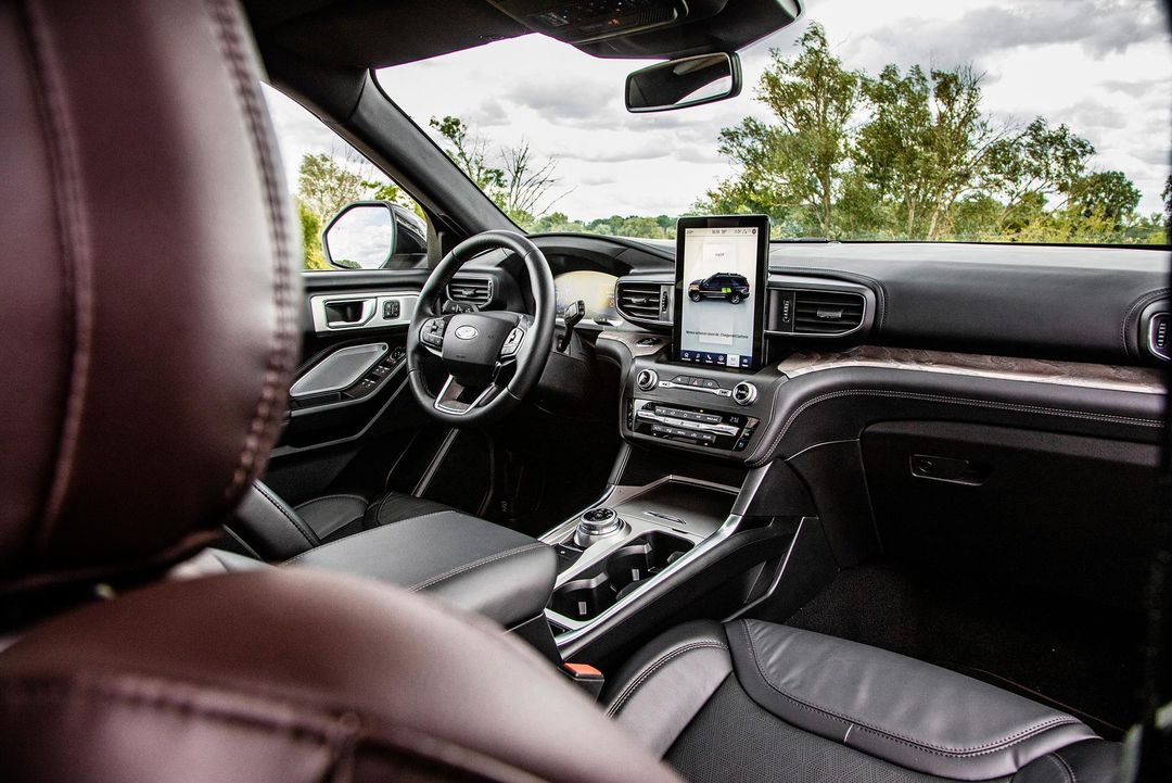 FORD_2020_EXPLORER_59-LOW