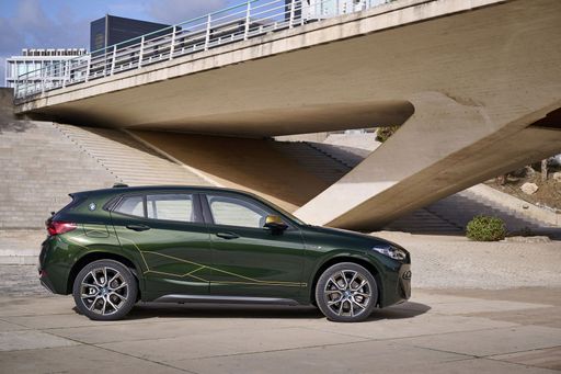 P90450439_highRes_bmw-x2-edition-xdriv