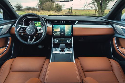 Jag_XF_21MY_Interior_270121_5967