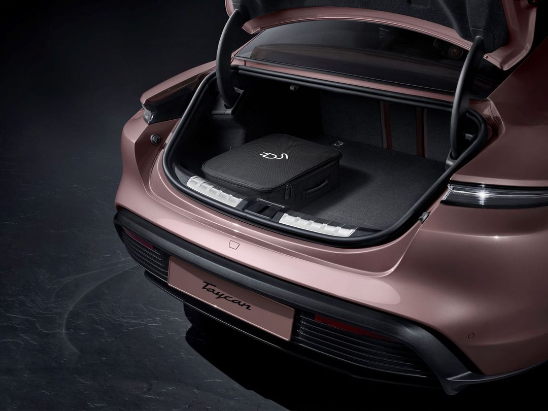 Taycan_Basis_7
