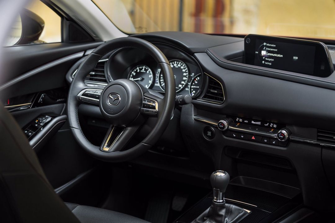 2022_mazda_cx-30_src_spain_int_3