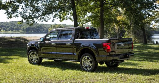2024 Ford F-150 Platinum_04
