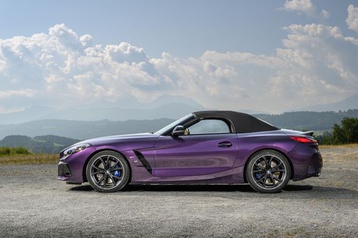P90479454_highRes_bmw-z4-m40i-09-2022